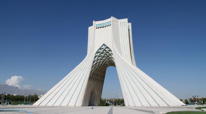 Tour Āzādi  